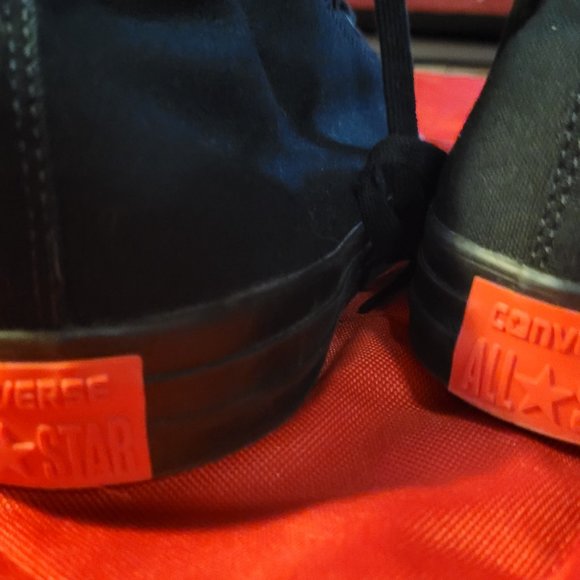 Blk UNion Jack Converse High Tops - Picture 4 of 8